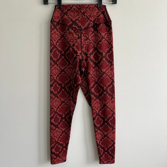 Balance Athletica Leggings Activewear Red Geo Snakeskin Small - Picture 1 of 9